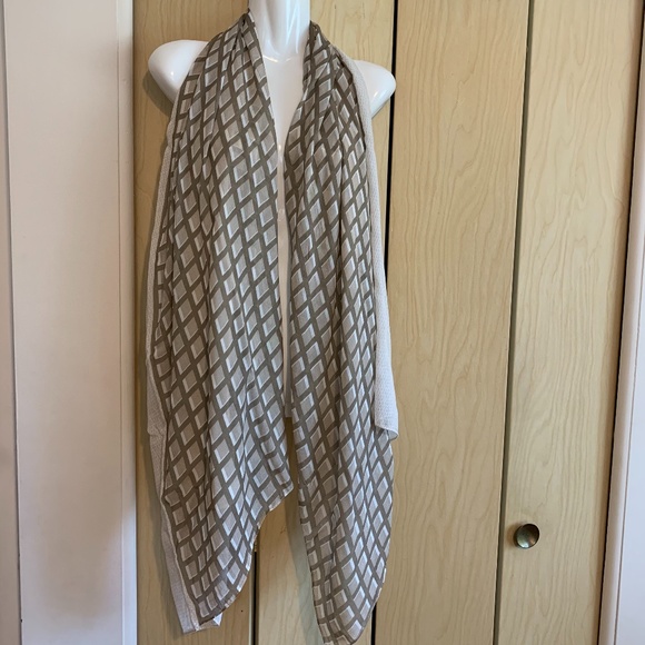Ann Taylor Accessories - Ann Taylor Oversized Tan, Taupe, and Off White Dress Scarf